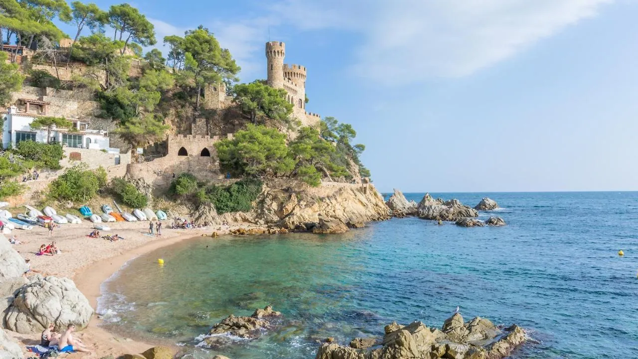 2Con - Lloret De Mar 0*,  Spain